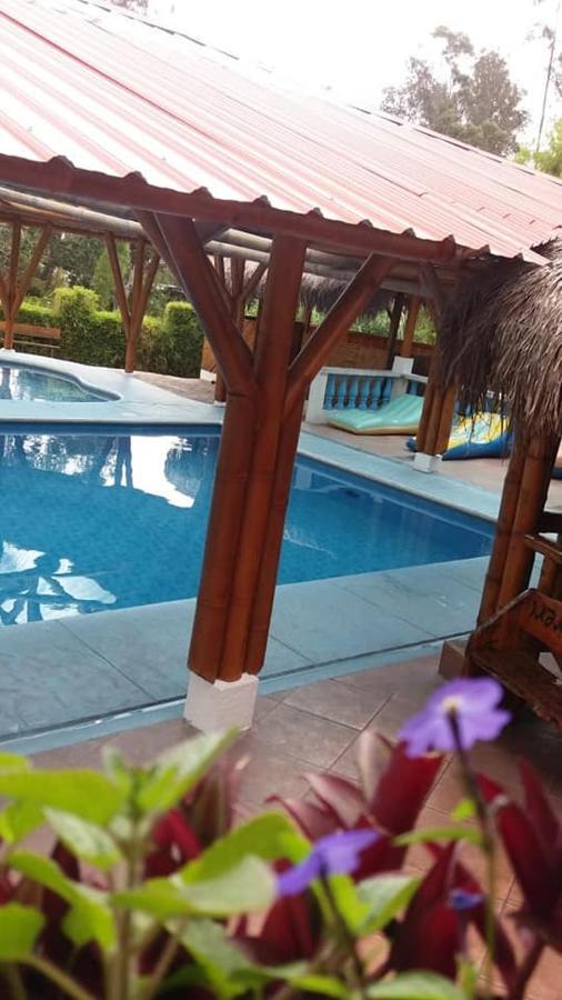 Hosteria La Chorrera Quito Bagian luar foto