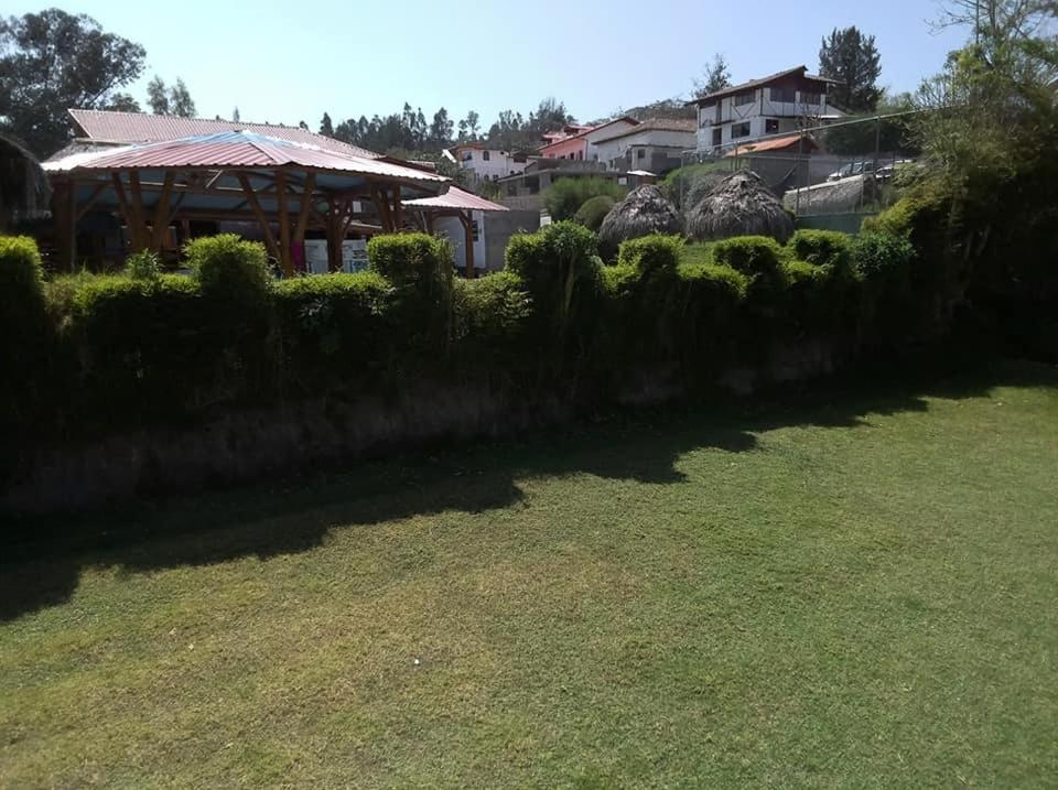 Hosteria La Chorrera Quito Bagian luar foto