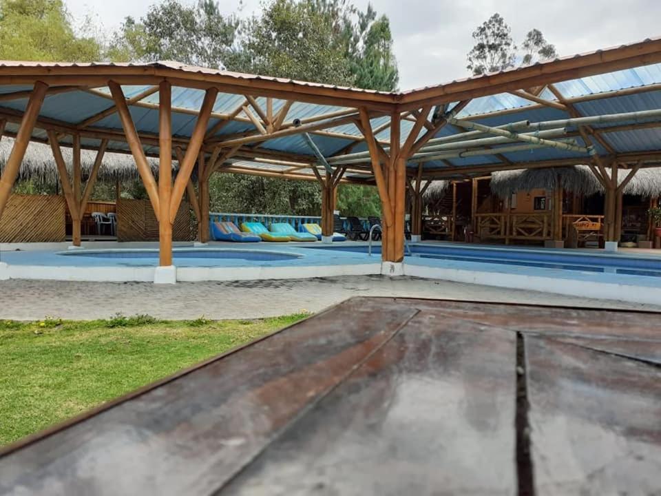 Hosteria La Chorrera Quito Bagian luar foto